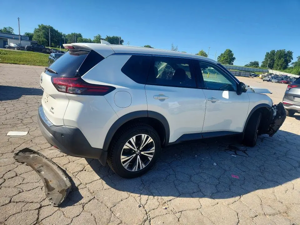 2021 NISSAN ROGUE SV  