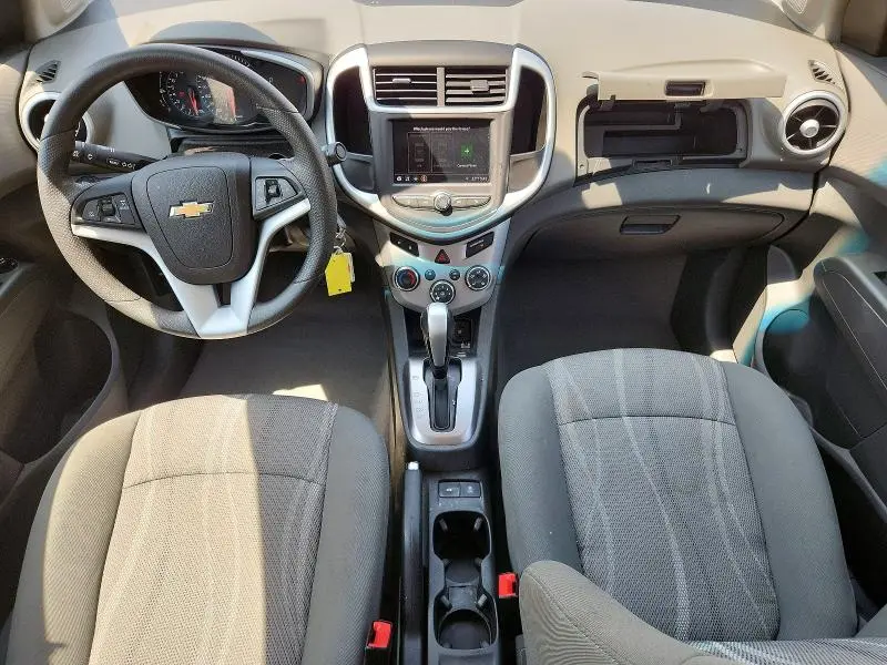 2020 CHEVROLET SONIC LT  