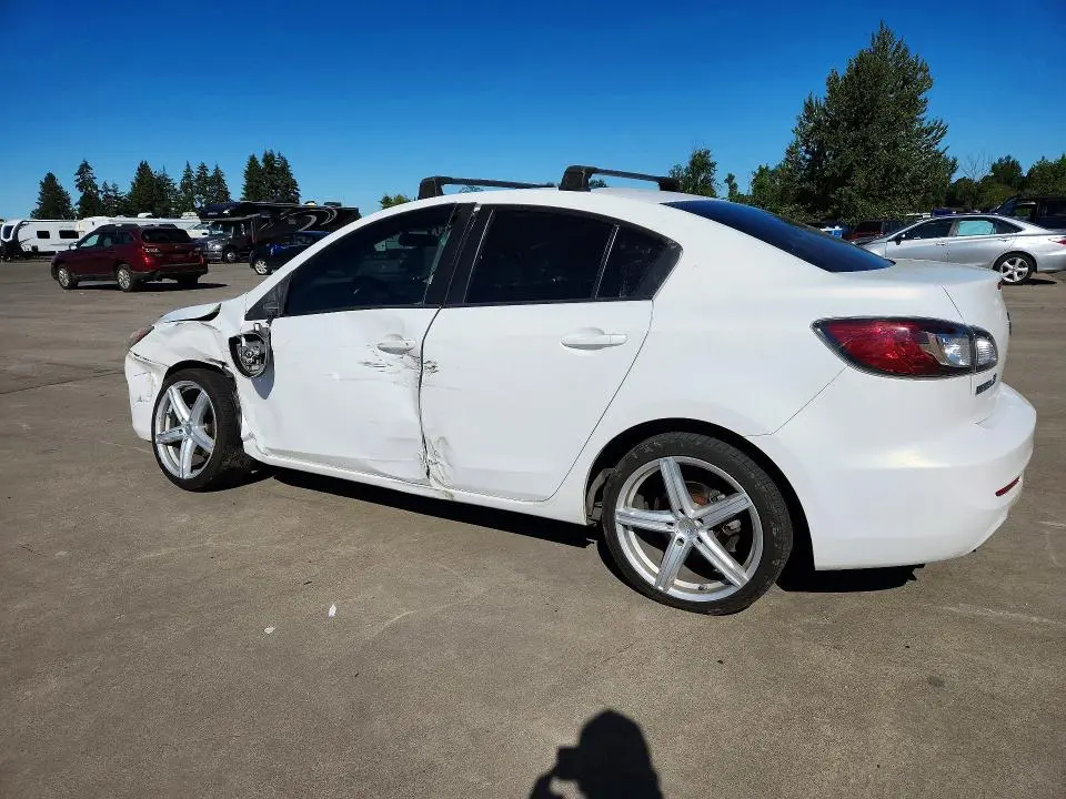 2013 MAZDA 3 I  