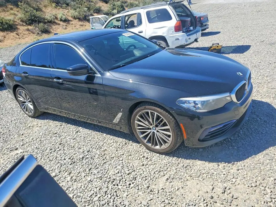2018 BMW 530XE   