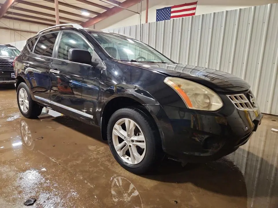 2013 NISSAN ROGUE S  