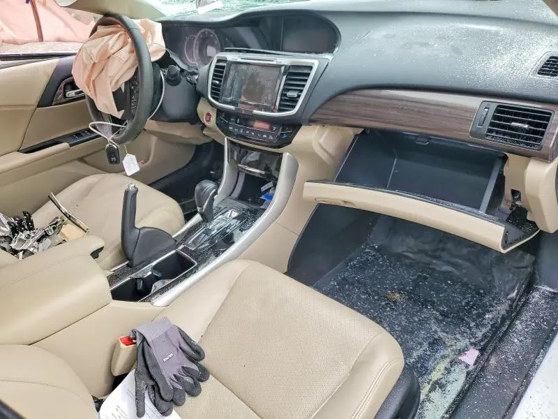 2017 HONDA ACCORD TOURING  
