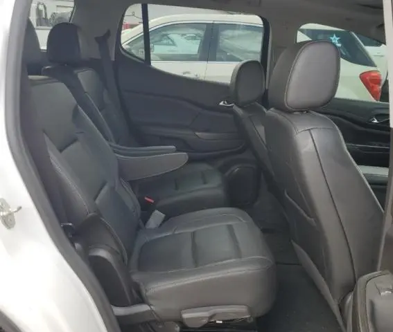 2022 GMC ACADIA SLT  