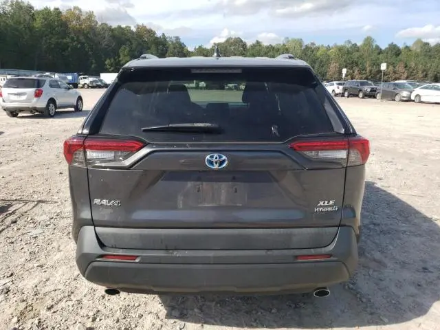 2019 TOYOTA RAV4 XLE  