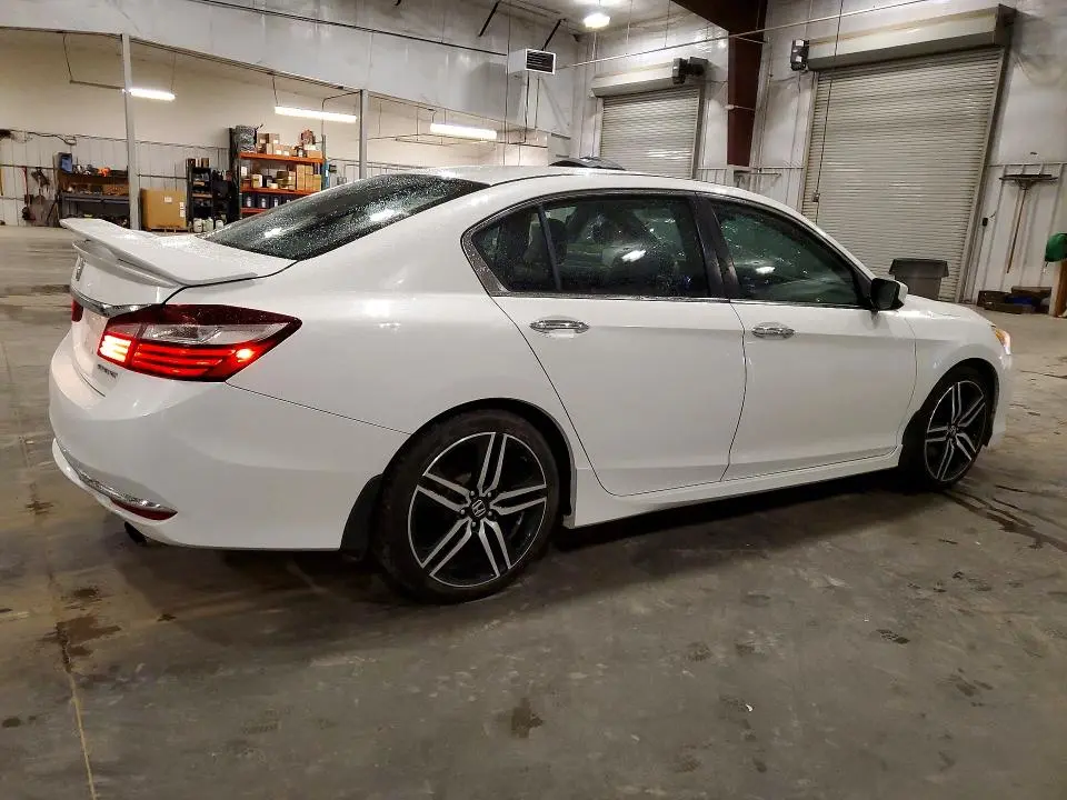 2017 HONDA ACCORD SPORT  