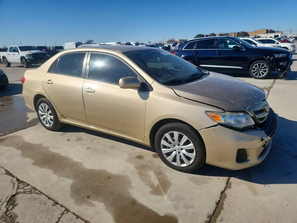 2012 TOYOTA COROLLA LE  