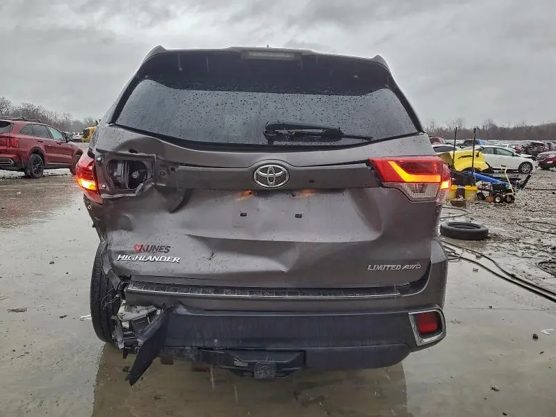 2019 TOYOTA HIGHLANDER   
