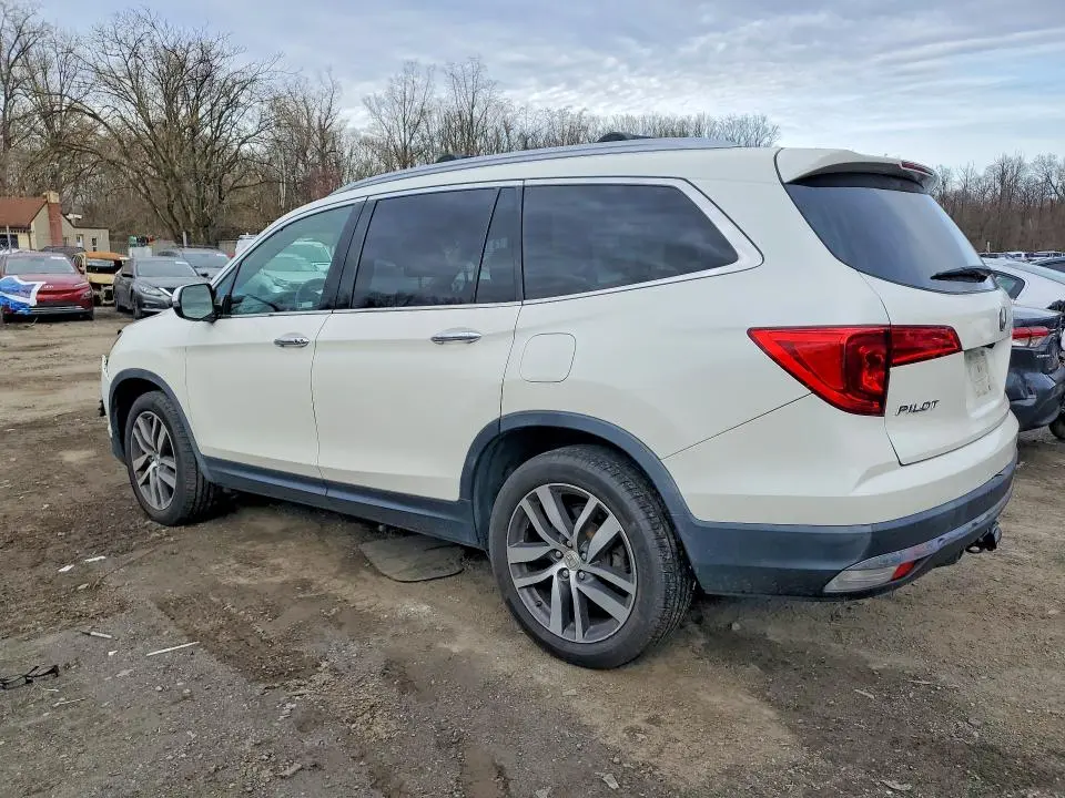 2017 HONDA PILOT TOURING  
