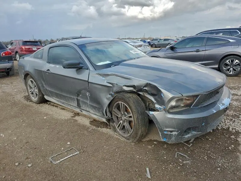 2011 FORD MUSTANG   