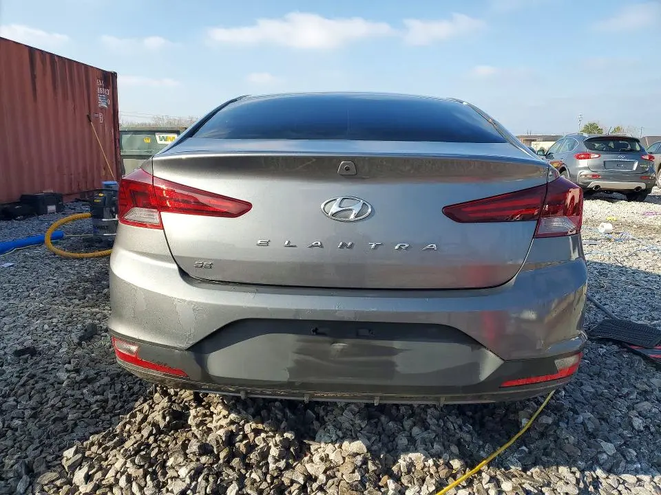 2020 HYUNDAI ELANTRA SE  