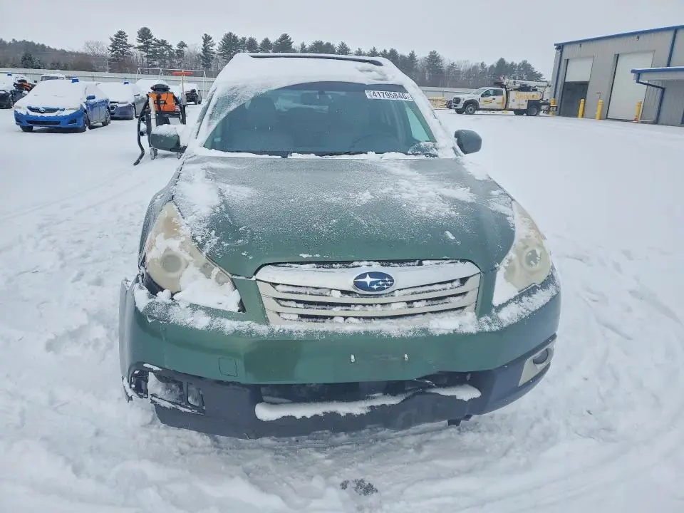 2011 SUBARU OUTBACK   