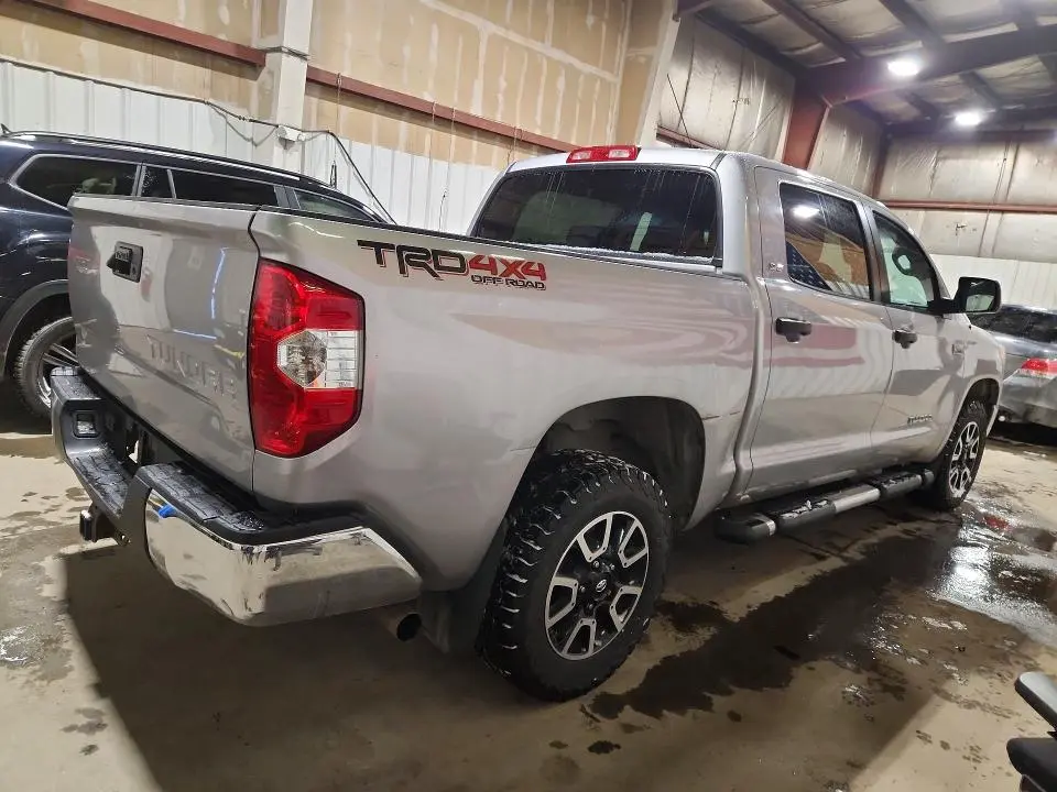 2015 TOYOTA TUNDRA SR5  