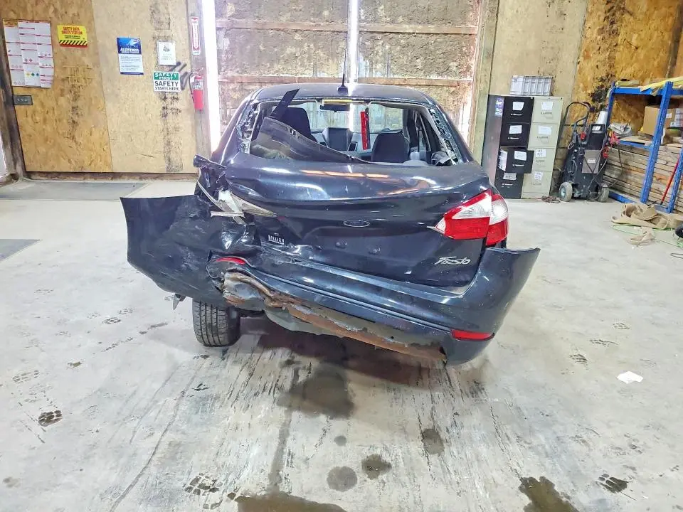 2015 FORD FIESTA SE  