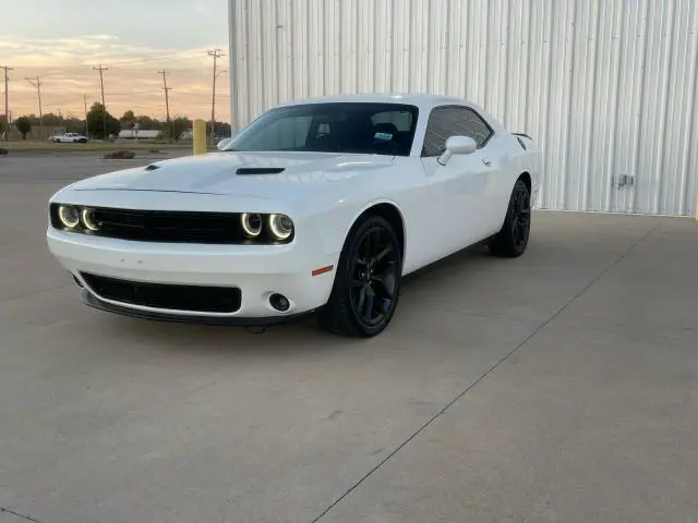 2020 DODGE CHALLENGER SXT  