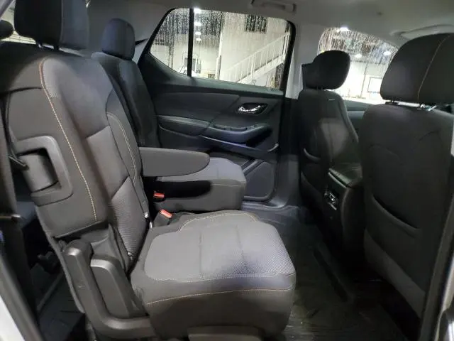 2021 CHEVROLET TRAVERSE LT  