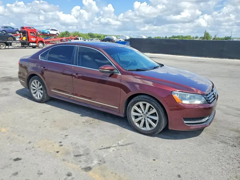 2012 VOLKSWAGEN PASSAT SEL  