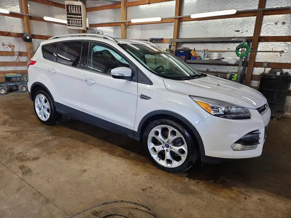 2016 FORD ESCAPE TITANIUM  