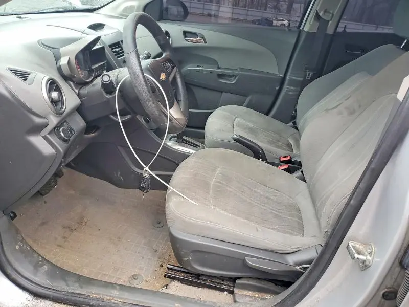 2015 CHEVROLET SONIC LT  