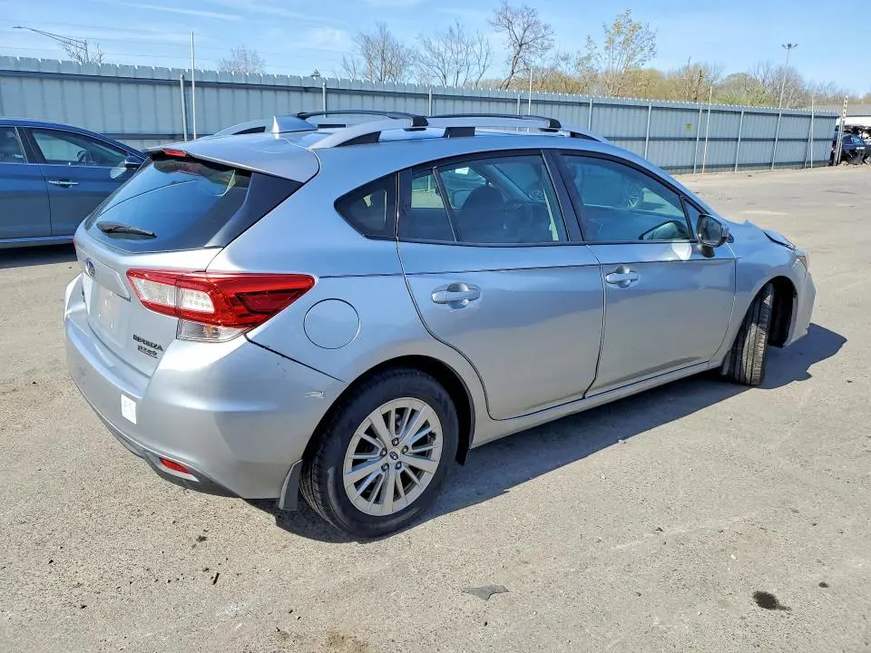 2017 SUBARU IMPREZA PREMIUM  