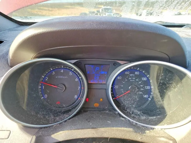 2015 HYUNDAI TUCSON SE  
