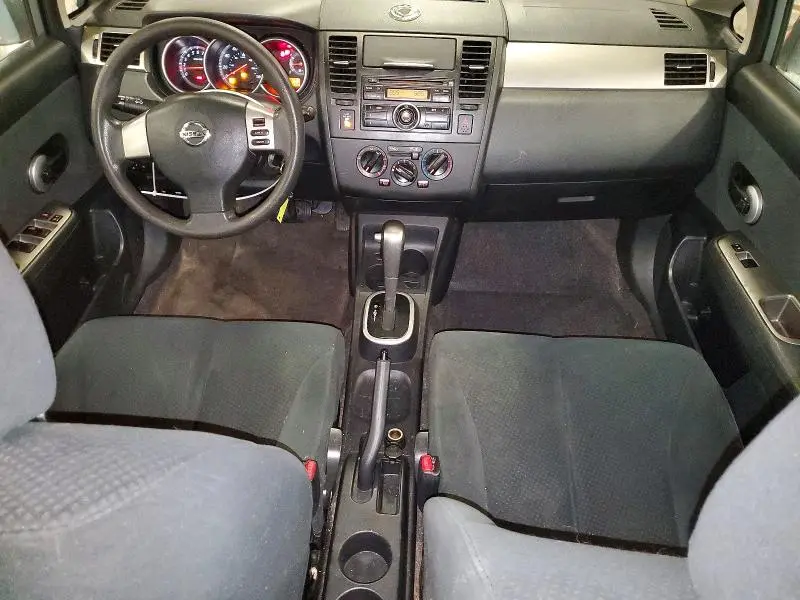 2011 NISSAN VERSA 1.8 S  