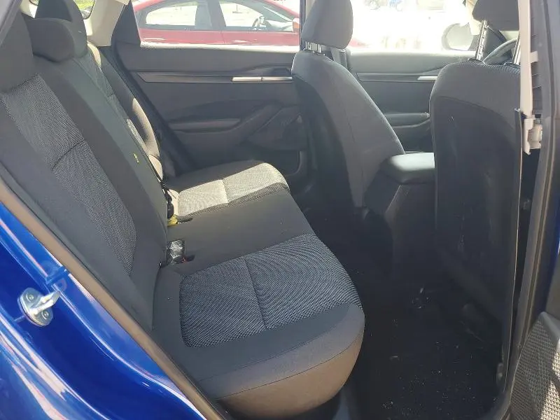 2021 KIA SELTOS LX  