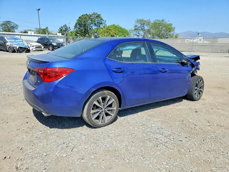 2017 TOYOTA COROLLA SE  