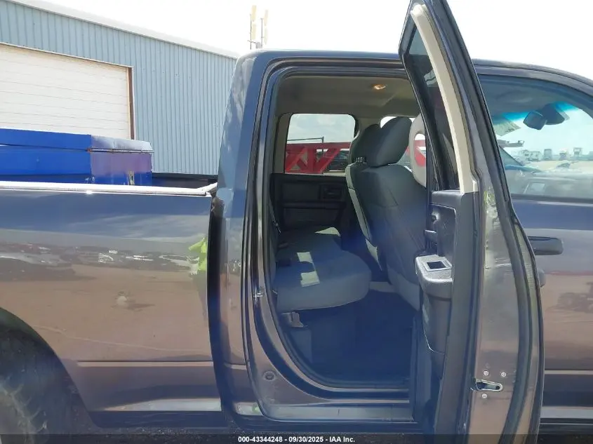 2019 RAM 1500 CLASSIC TRADESMAN  4X2 6'4 BOX