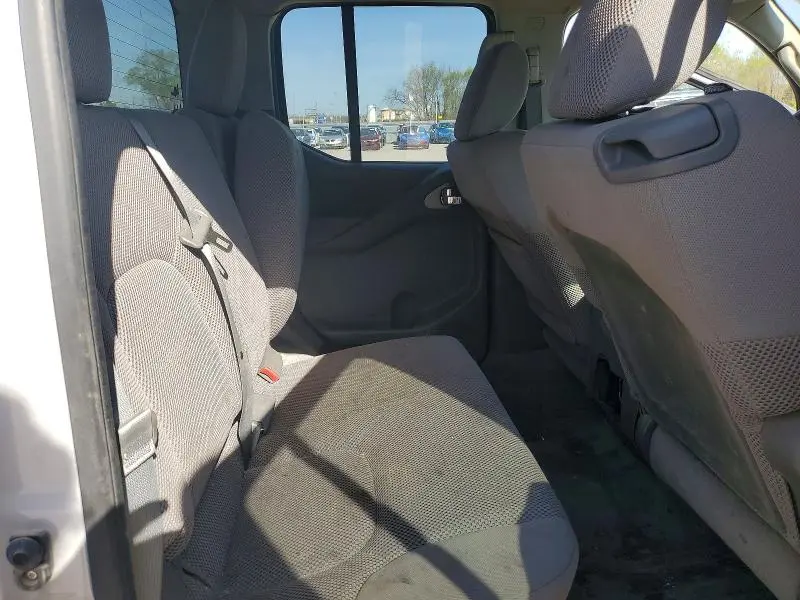 2012 NISSAN FRONTIER S  