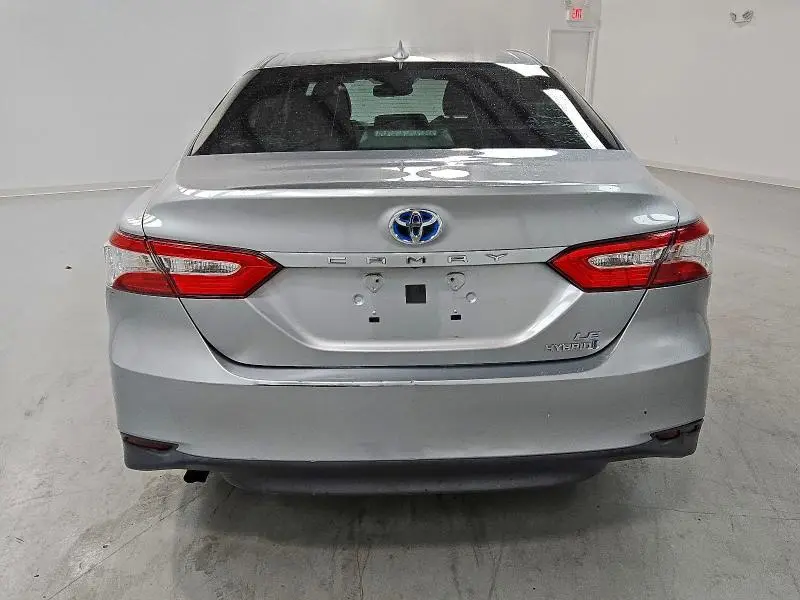 2019 TOYOTA CAMRY LE  