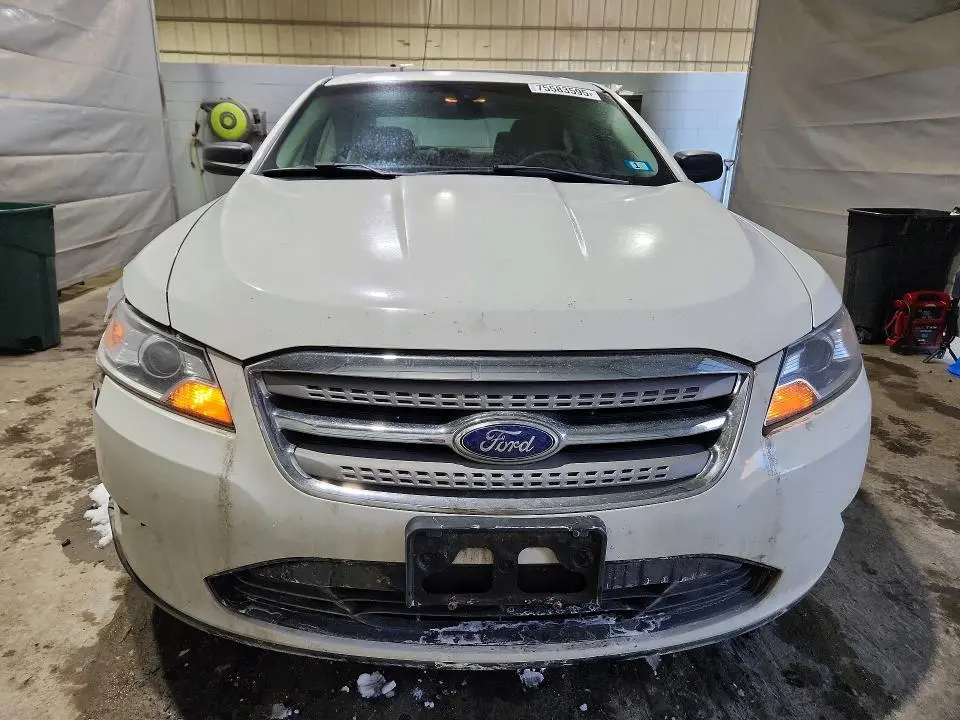 2012 FORD TAURUS SE  