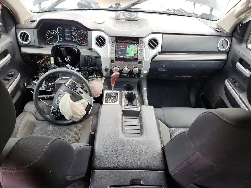2018 TOYOTA TUNDRA SR5  