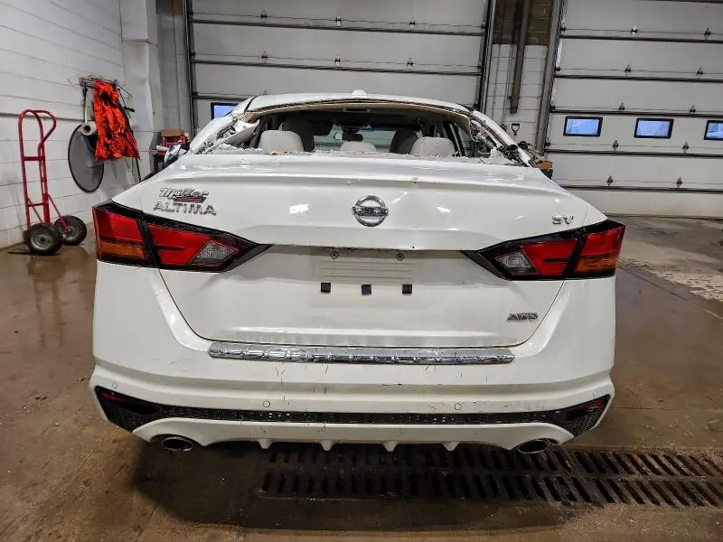 2022 NISSAN ALTIMA SV  