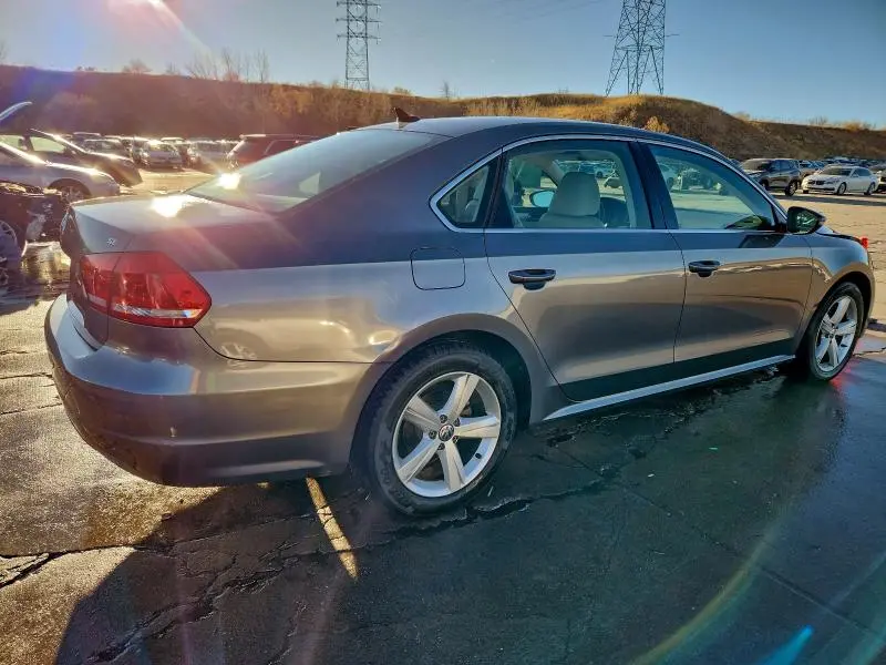 2012 VOLKSWAGEN PASSAT SE  