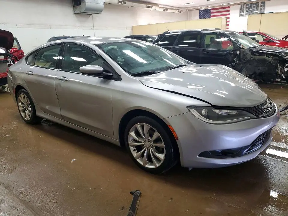 2015 CHRYSLER 200 S  
