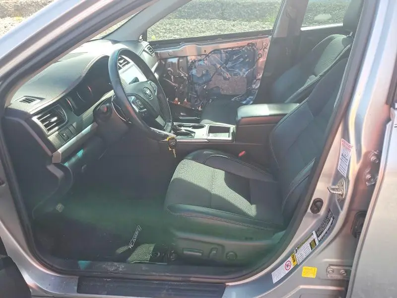 2017 TOYOTA CAMRY SE  