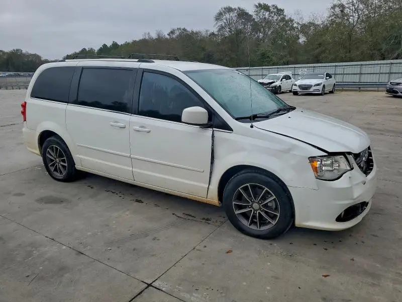 2017 DODGE GRAND CARAVAN SXT  