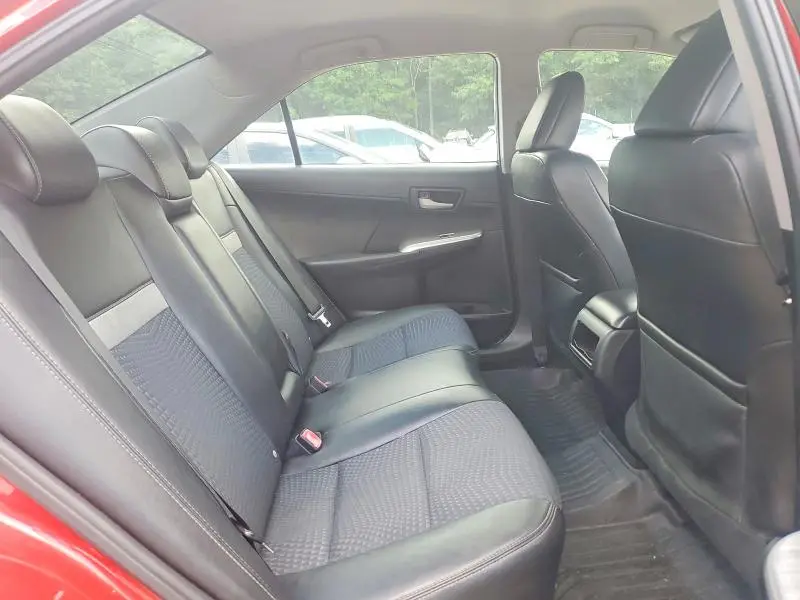 2012 TOYOTA CAMRY SE  