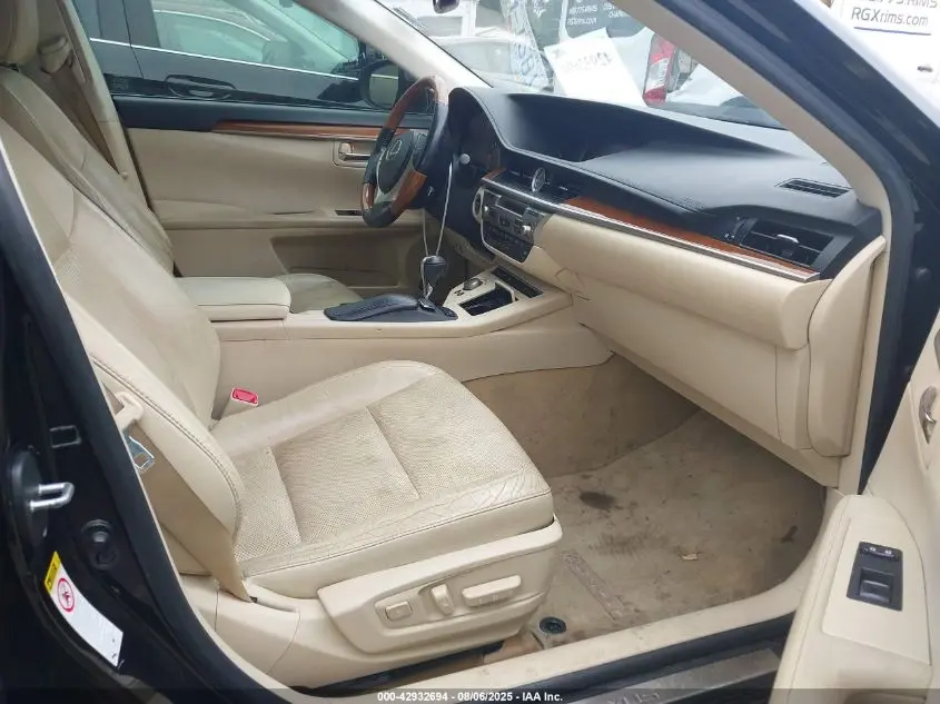 2013 LEXUS ES 300H  