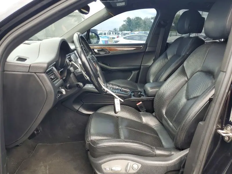 2015 PORSCHE MACAN S  