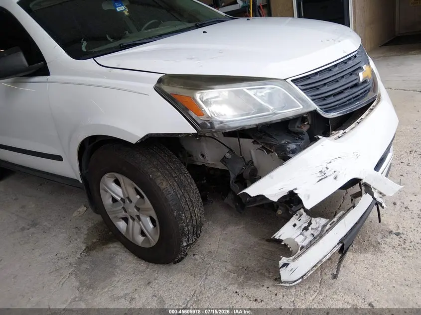 2016 CHEVROLET TRAVERSE LS