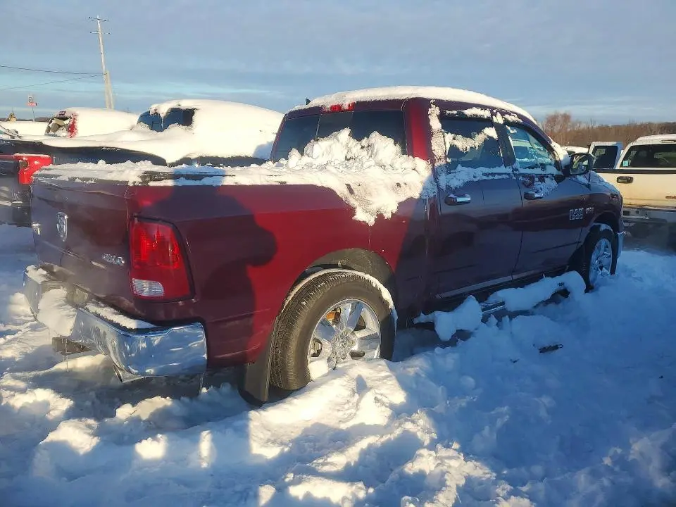 2017 RAM 1500 SLT  