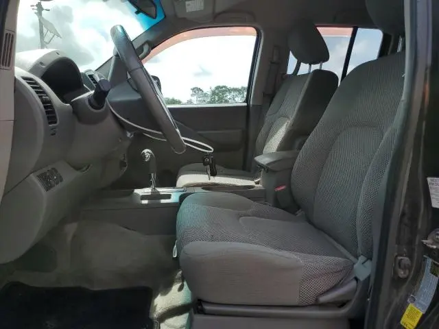 2014 NISSAN FRONTIER S  