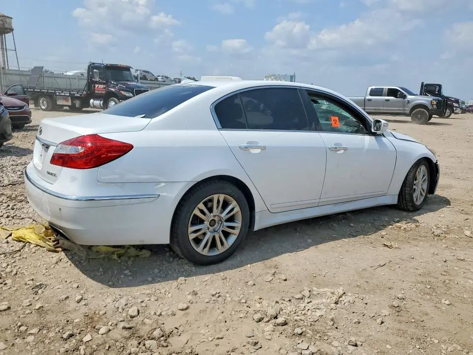 2013 HYUNDAI GENESIS 3.8L  