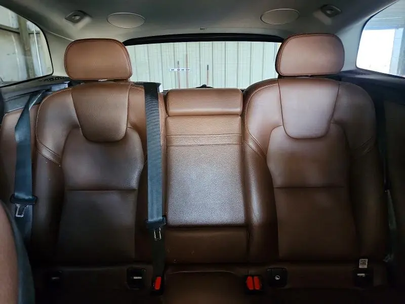 2020 VOLVO XC60 T5 MOMENTUM  
