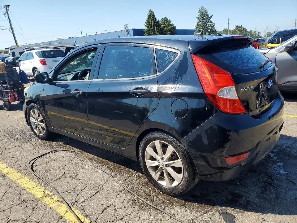 2012 HYUNDAI ACCENT SE  