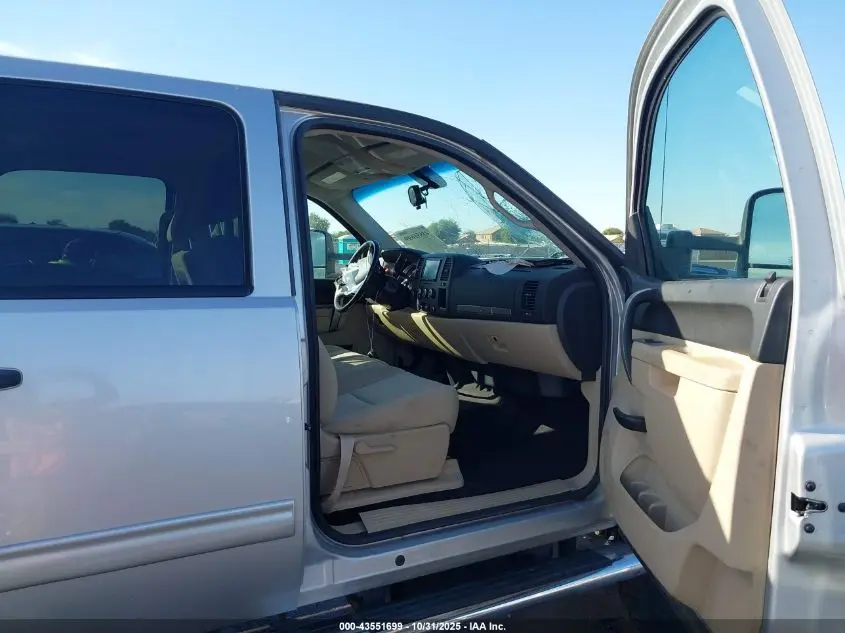 2011 CHEVROLET SILVERADO 2500HD LT