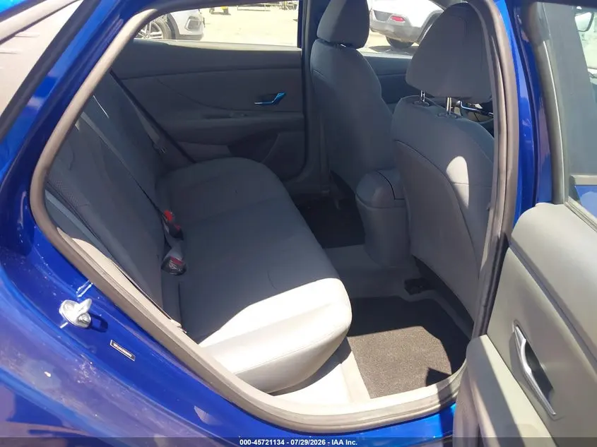 2021 HYUNDAI ELANTRA SE