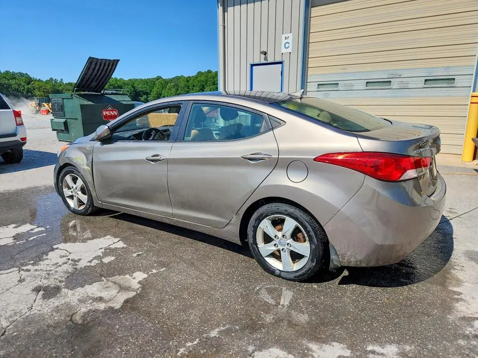 2013 HYUNDAI ELANTRA GLS  
