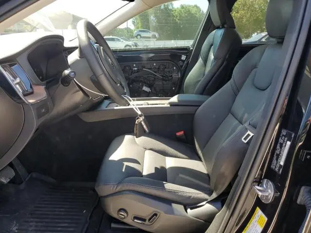 2024 VOLVO XC60 PLUS